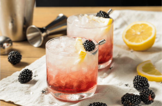 Bramble: Der fruchtig-saure Gin Cocktails