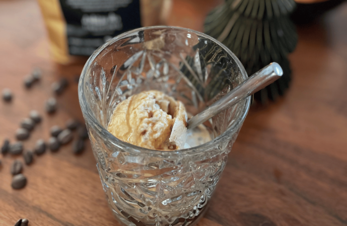 Zimteis Affogato: ein köstliches Dessert